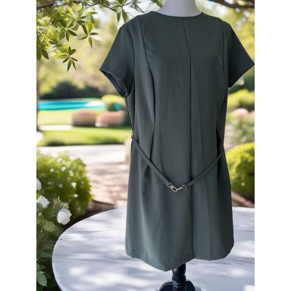 H & M Olive Green Short Sleeve Pleated Sheath Zip‎ Back Dress Size XXL - Picture 1 of 7